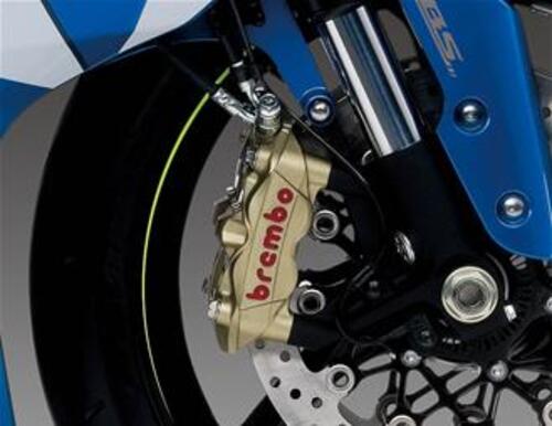 L'arrivo dell'ABS sull'impianto frenante con pinze Brembo monoblocco è la novità 2015