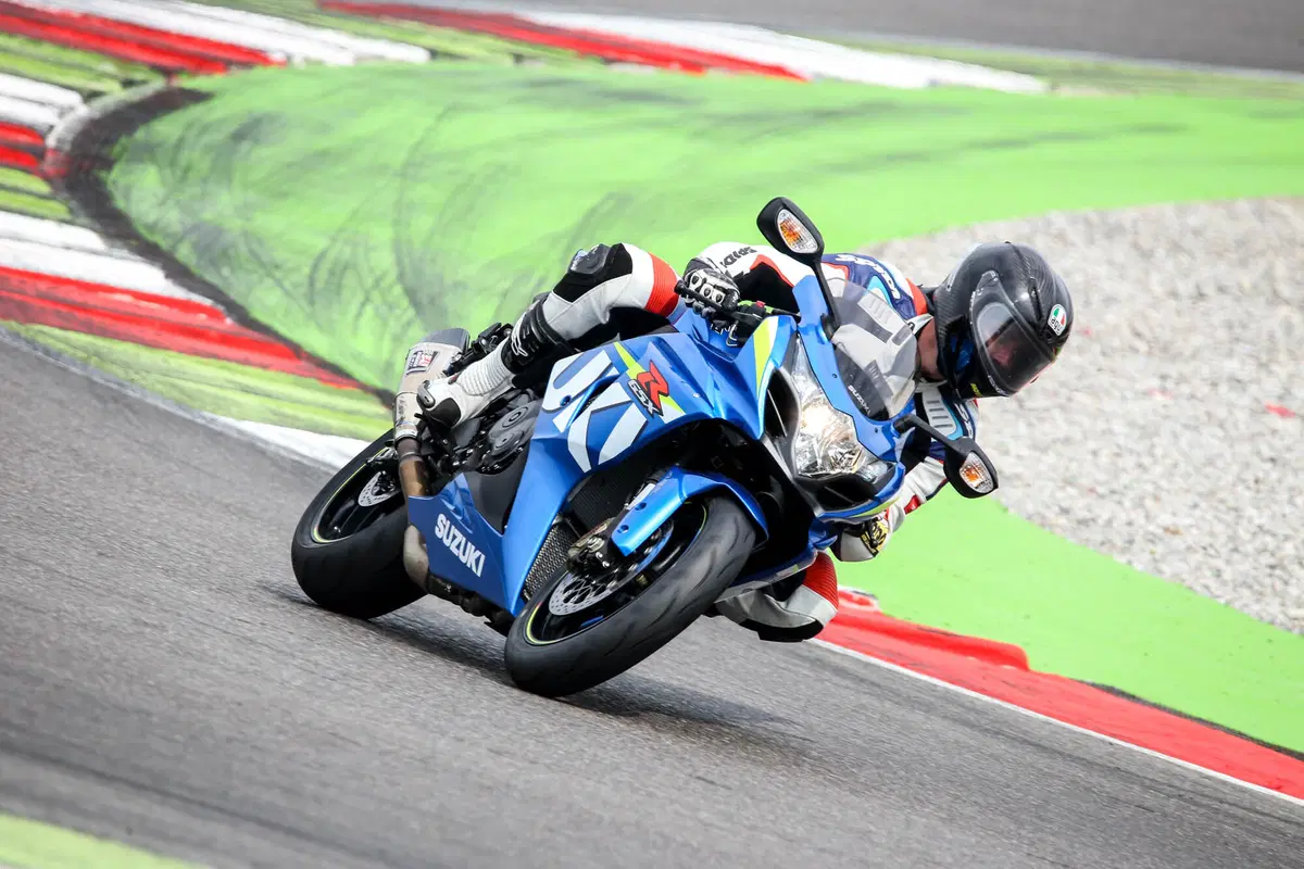 Suzuki GSX-R 750 e 1000 (2)