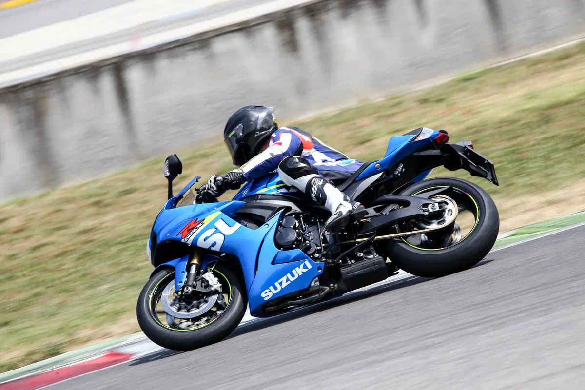 Suzuki GSX-R 750 e 1000 (7)