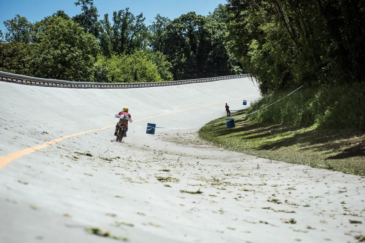 The Deus Swank Rally, tappa a Monza sull'anello alta velocità (2)