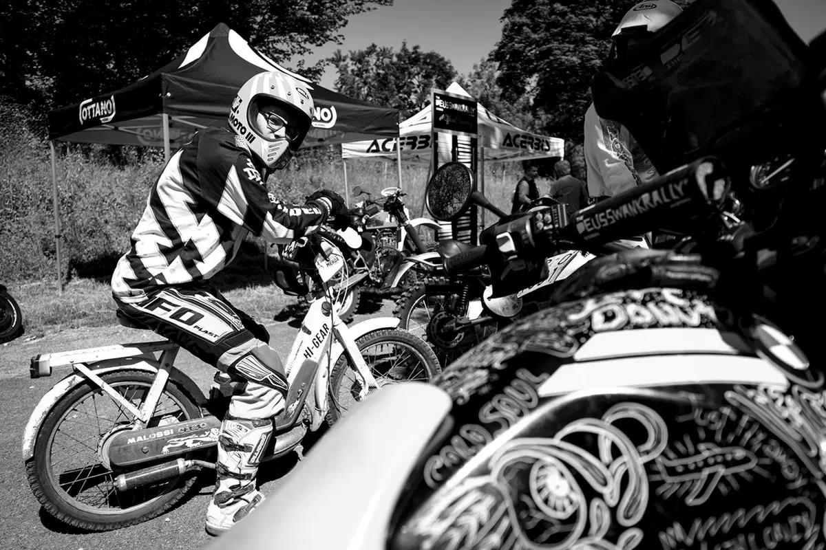 The Deus Swank Rally, tappa a Monza sull'anello alta velocità (6)