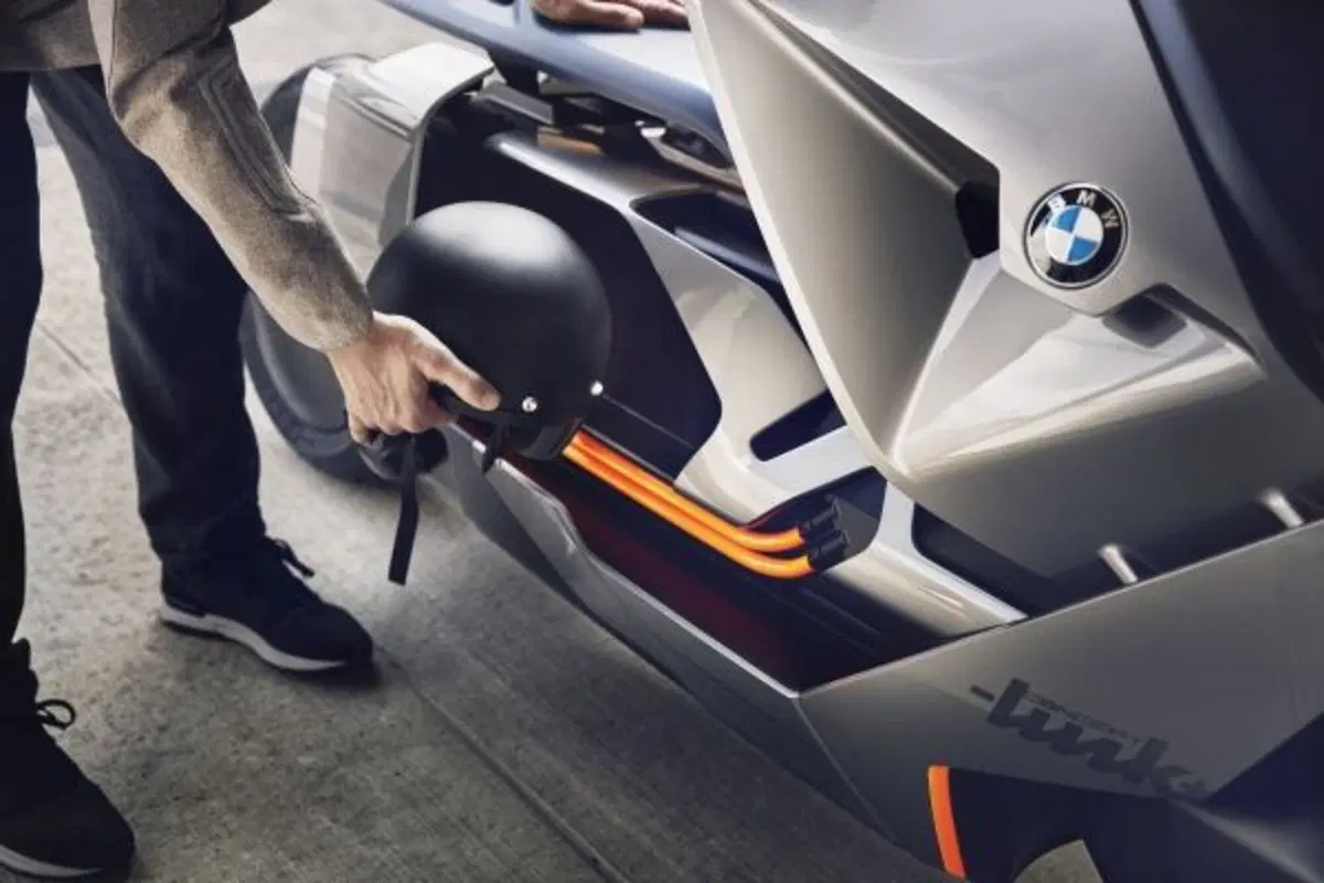 Concept Link: l’evoluzione scooter secondo BMW Motorrad (3)