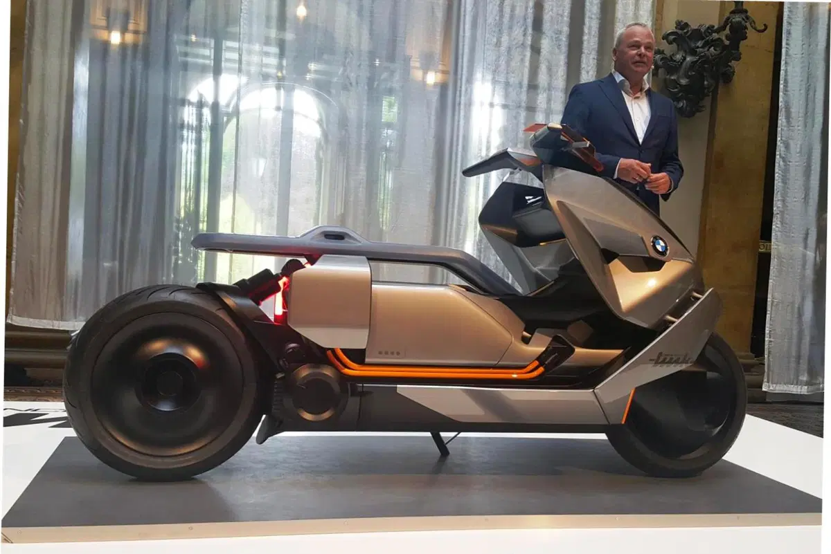 Concept Link: l’evoluzione scooter secondo BMW Motorrad (9)