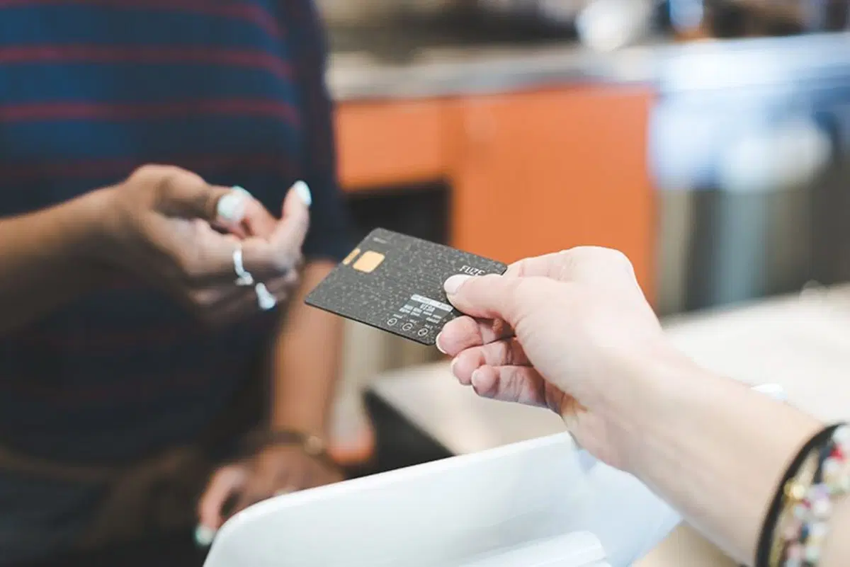 Fuze Smart Credit Card, la tessera intelligente che ne sostituisce 30 (3)