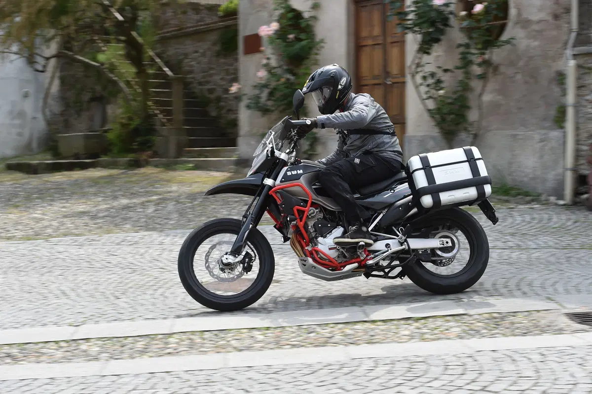 SWM Superdual T. La carica delle dual sport (2)