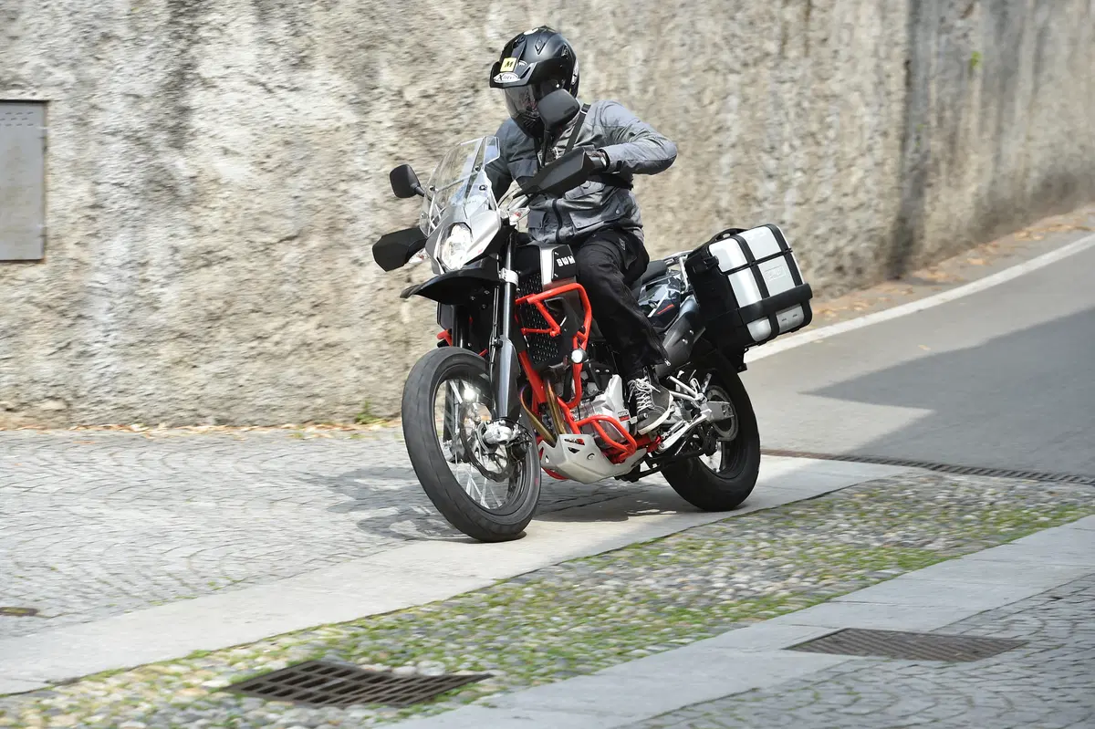 SWM Superdual T. La carica delle dual sport (3)