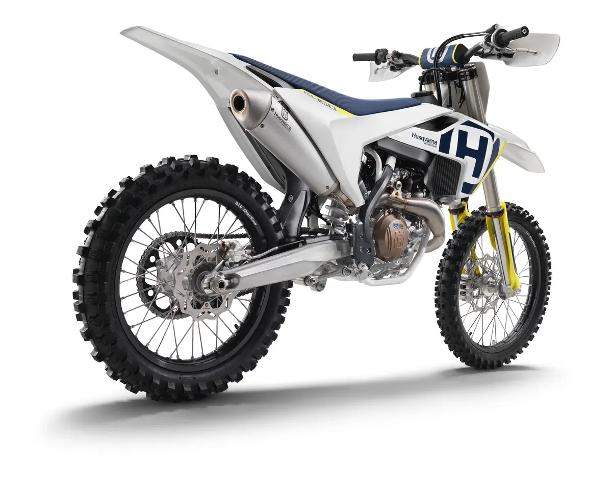 Husqvarna, nuova gamma Cross 2018 (3)
