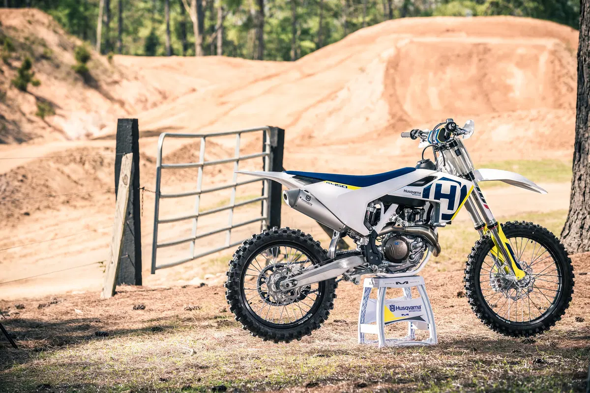 Husqvarna, nuova gamma Cross 2018 (12)