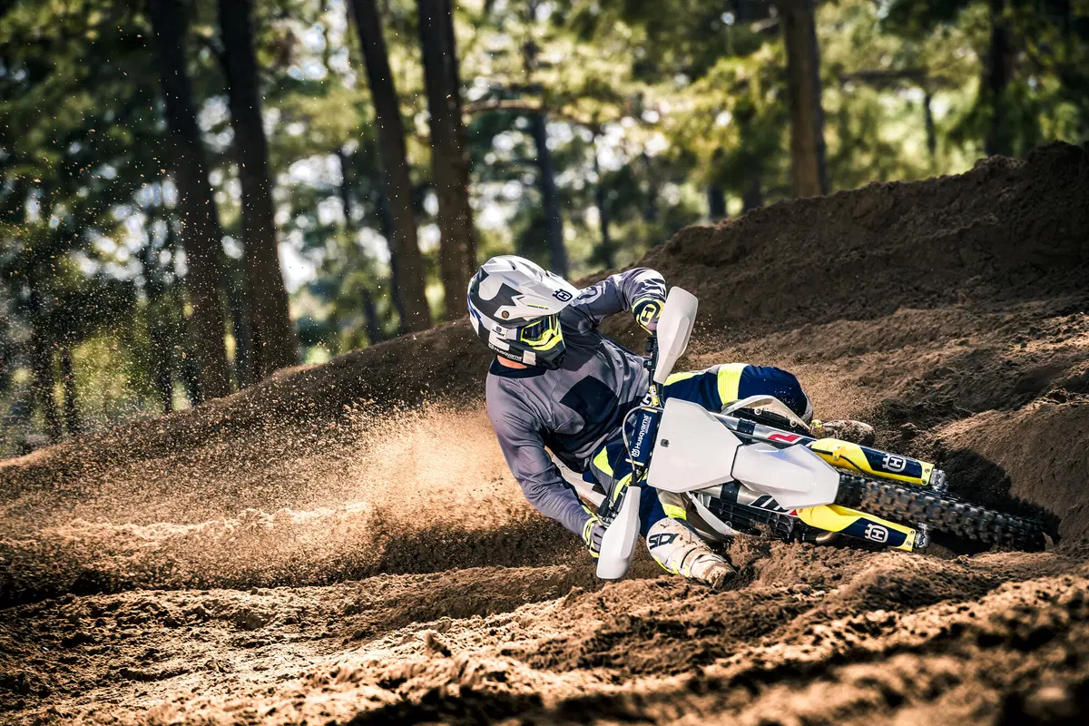 Husqvarna, nuova gamma Cross 2018 (22)