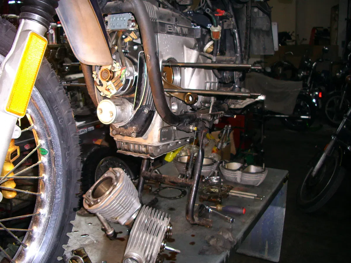 Restaurando, nona puntata: BMW R80 G/S Paris Dakar (30)