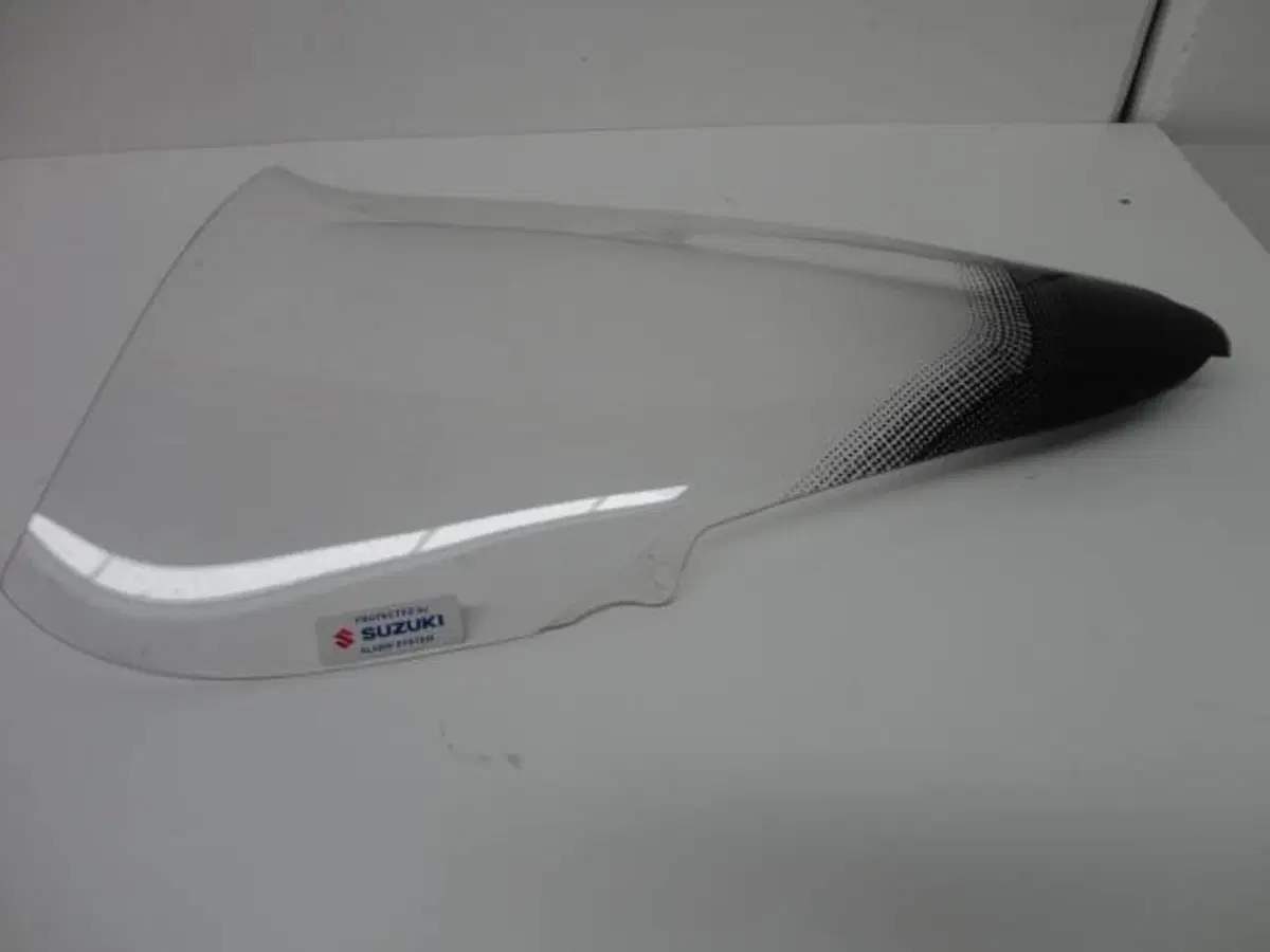 Cupolino Maggiorato DL Suzuki (4)