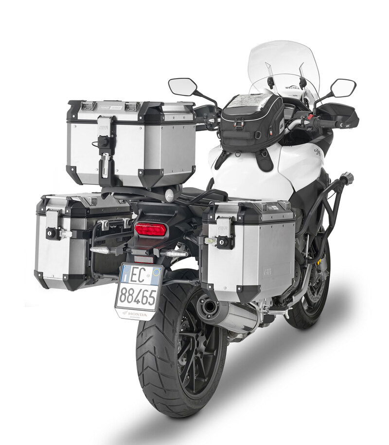 GIVI: accessori per la Honda Crossrunner 800