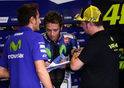 MotoGP 2015. Rossi e Lorenzo impegnati nei test Yamaha ad Aragon