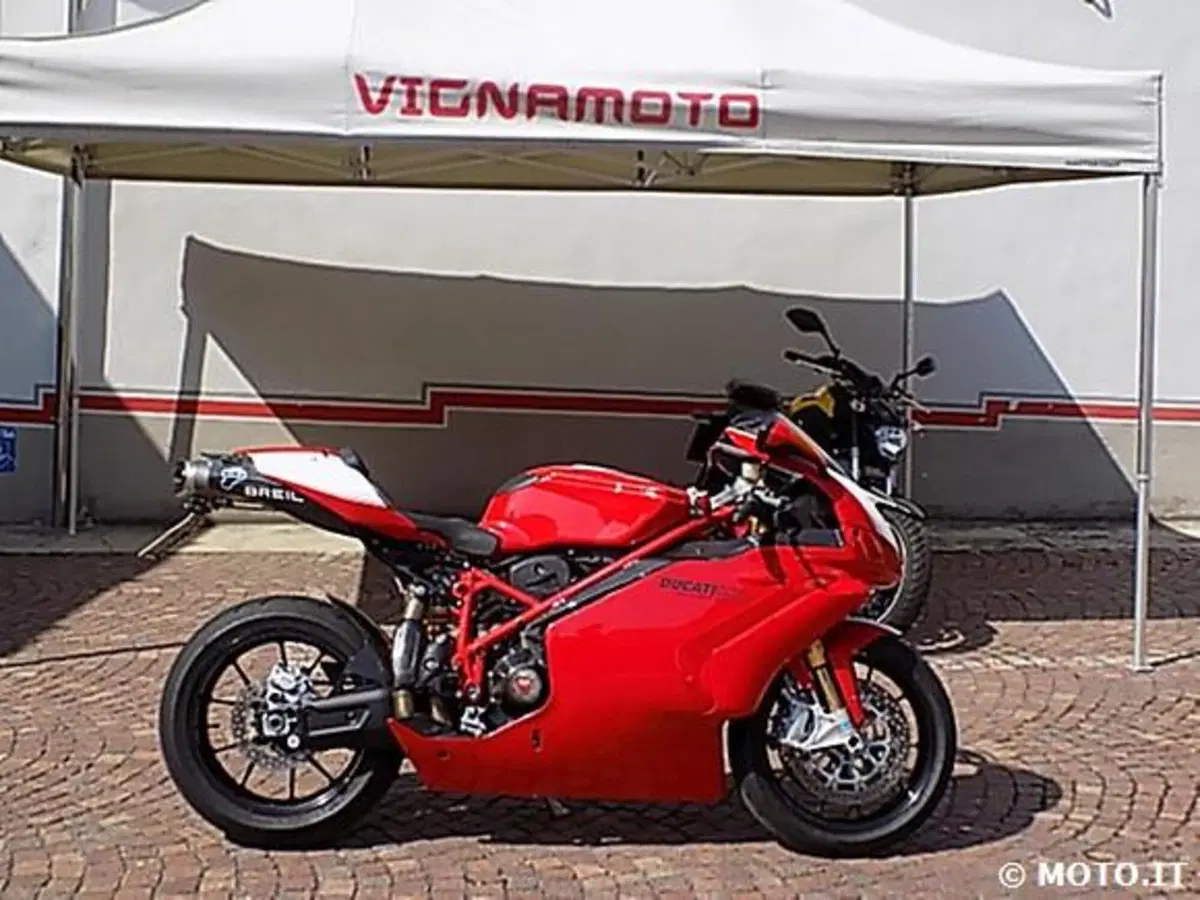 Le Belle e Possibili di Moto.it: Ducati 999R