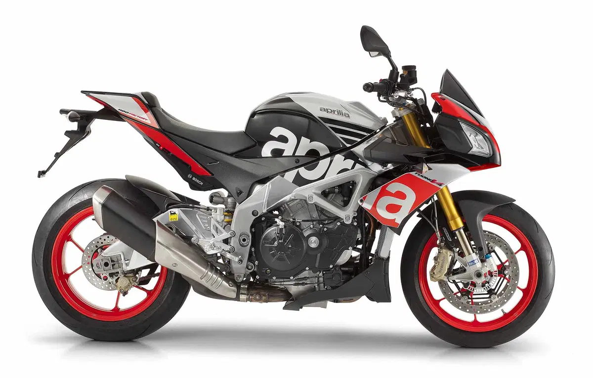 Aprilia Tuono V4 1100 RR / V4 1100 Factory (24)