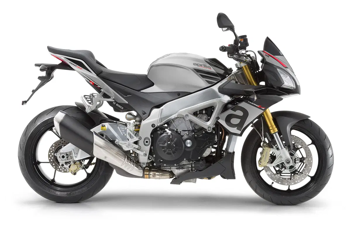Aprilia Tuono V4 1100 RR / V4 1100 Factory (26)