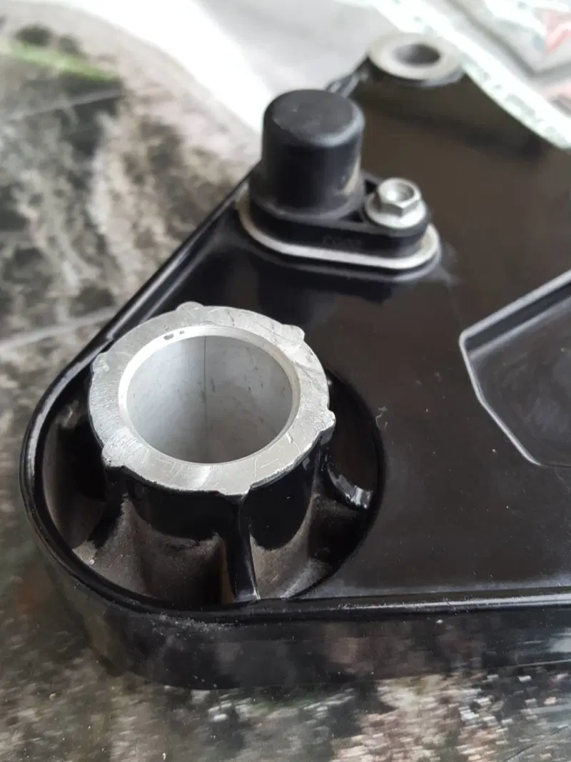 Breva 750 Staffa Pinza Moto Guzzi (6)