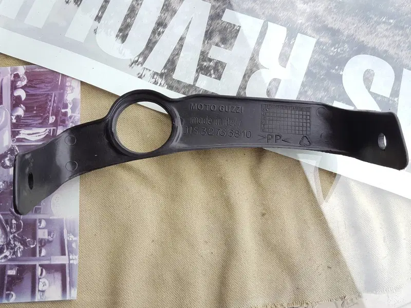 Breva 750 Copertura Moto Guzzi (4)