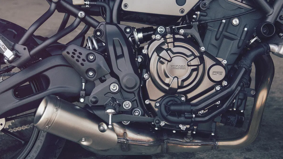 Yamaha XSR700: bicilindrica Sport Heritage (12)