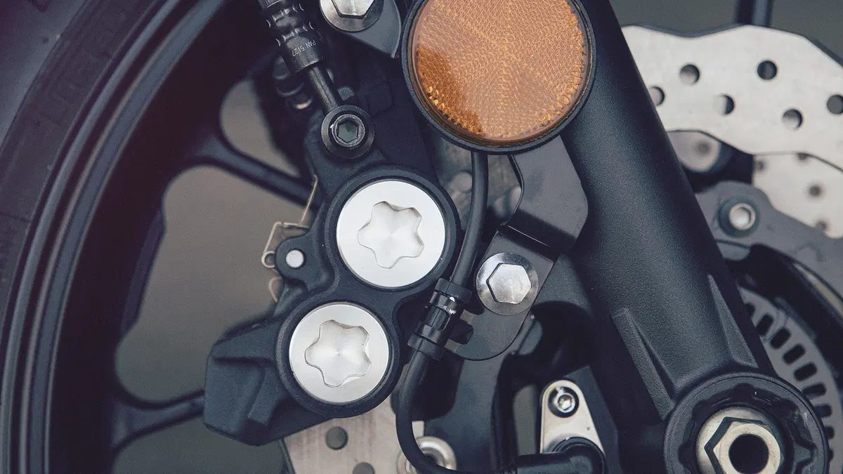 Yamaha XSR700: bicilindrica Sport Heritage (17)