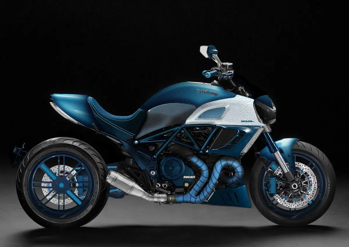 Ducati Diavel Garage Italia Customs (4)