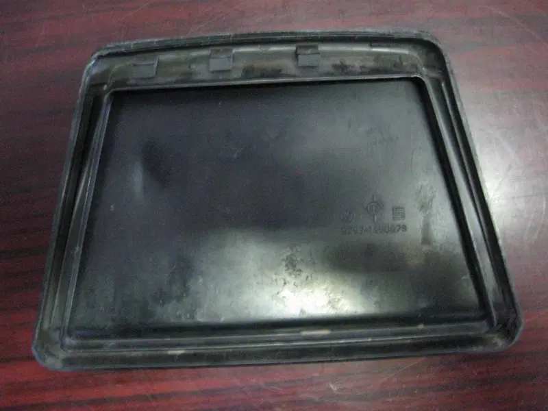 Coprechio portattrezzi BMW Coperchio portattrezzi BMW (2)