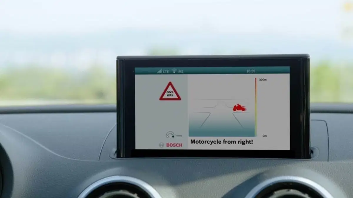 Da Bosch lo “scudo digitale“ per la sicurezza dei motociclisti (5)