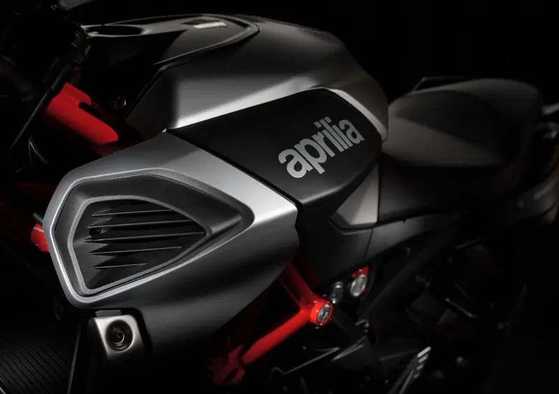 Aprilia Shiver 900 Shiver 900 ABS (2017 - 18) (12)