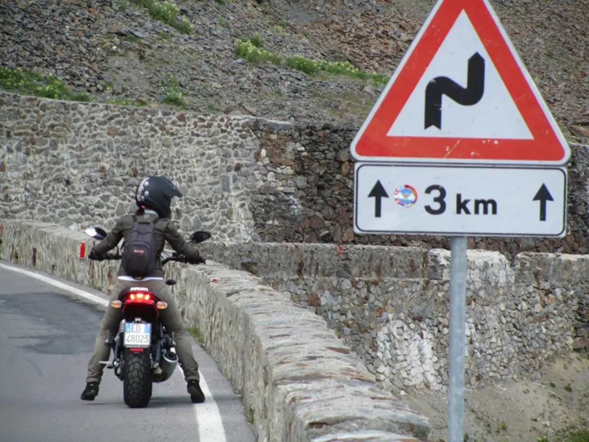 Tester per un giorno con Moto.it sulle KTM Duke 390: ecco le 10 tester!! (6)