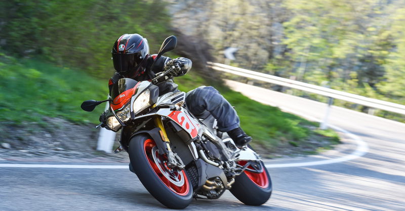 Aprilia Tuono V4 1100 Factory