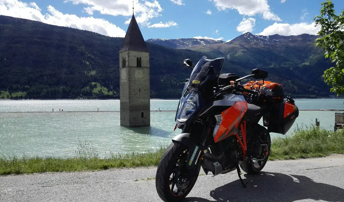 KTM 1290 Super Duke GT: prova sullo Stelvio. E 5 moto per i lettori!