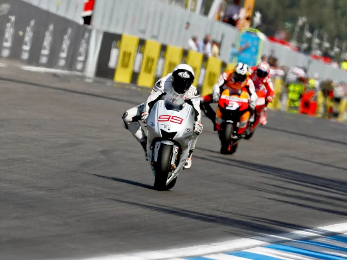 I 5 caschi più "speciali" della MotoGP (10)
