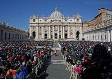 UberGiubileo, il Giubileo 2016 secondo Uber. E i tassisti si infuriano: Occuperemo San Pietro