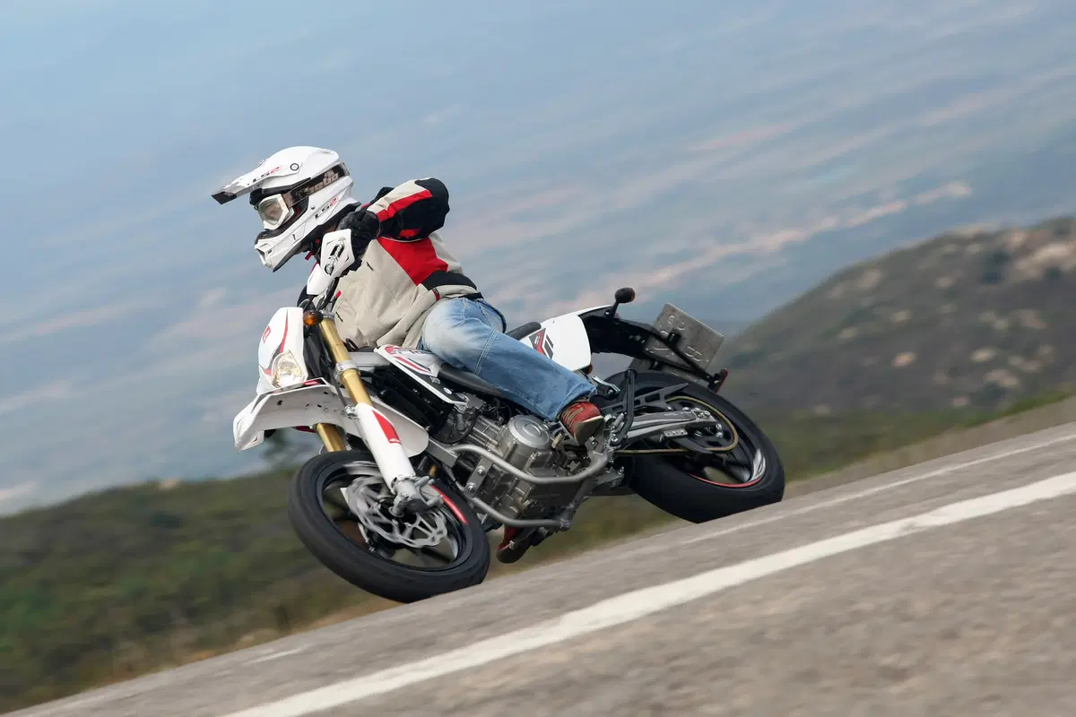 Rieju Marathon 125 Motard Marathon 125 Motard Pro (2017 - 20) (4)