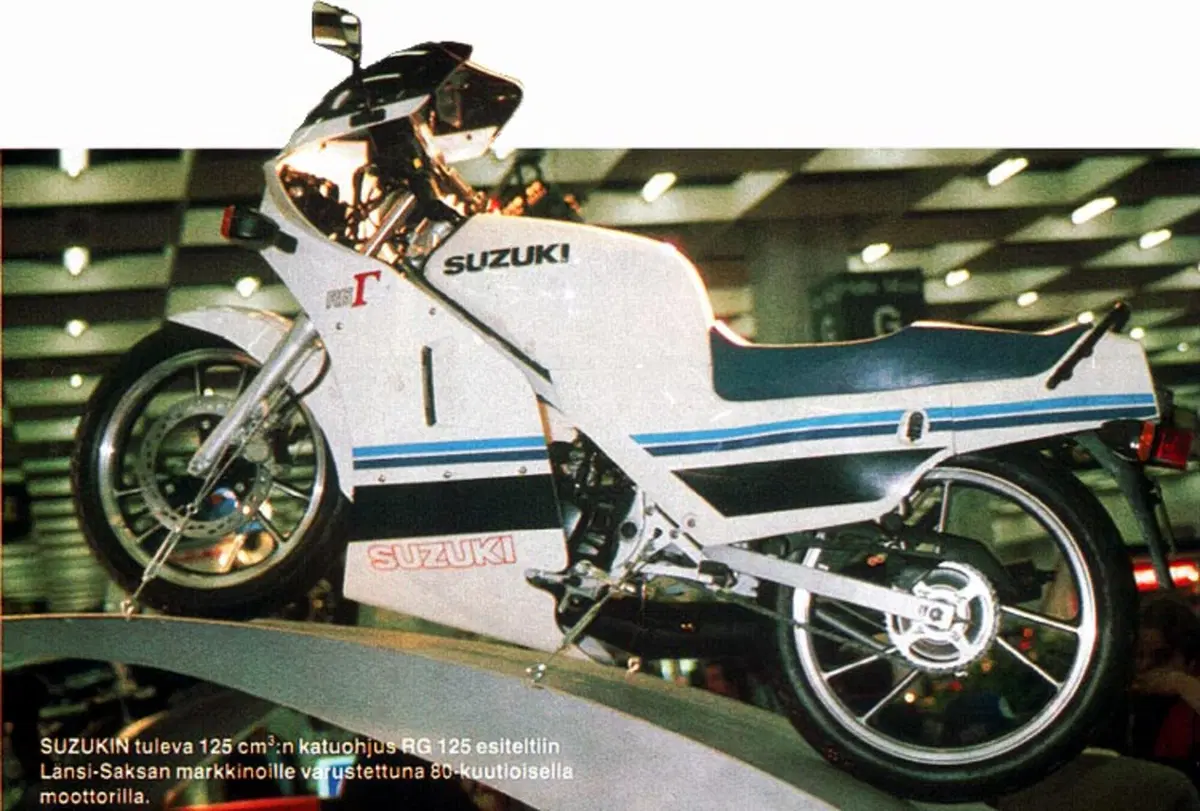 Suzuki RGV 250 my 1991 (11)