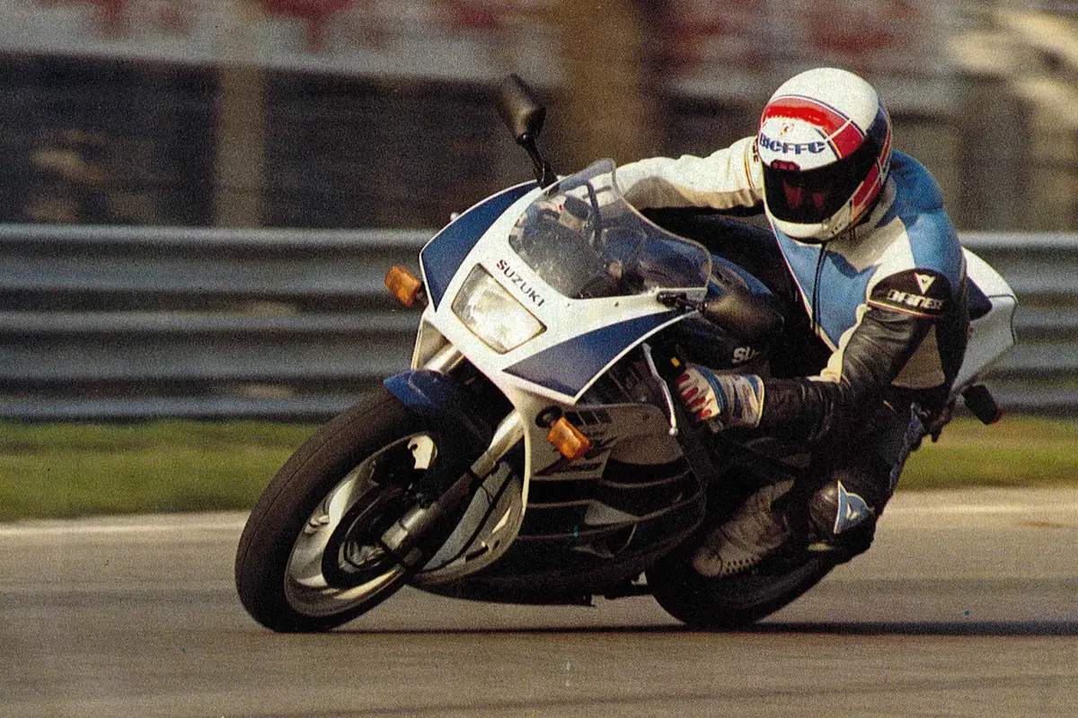 Suzuki RGV 250 my 1991 (30)