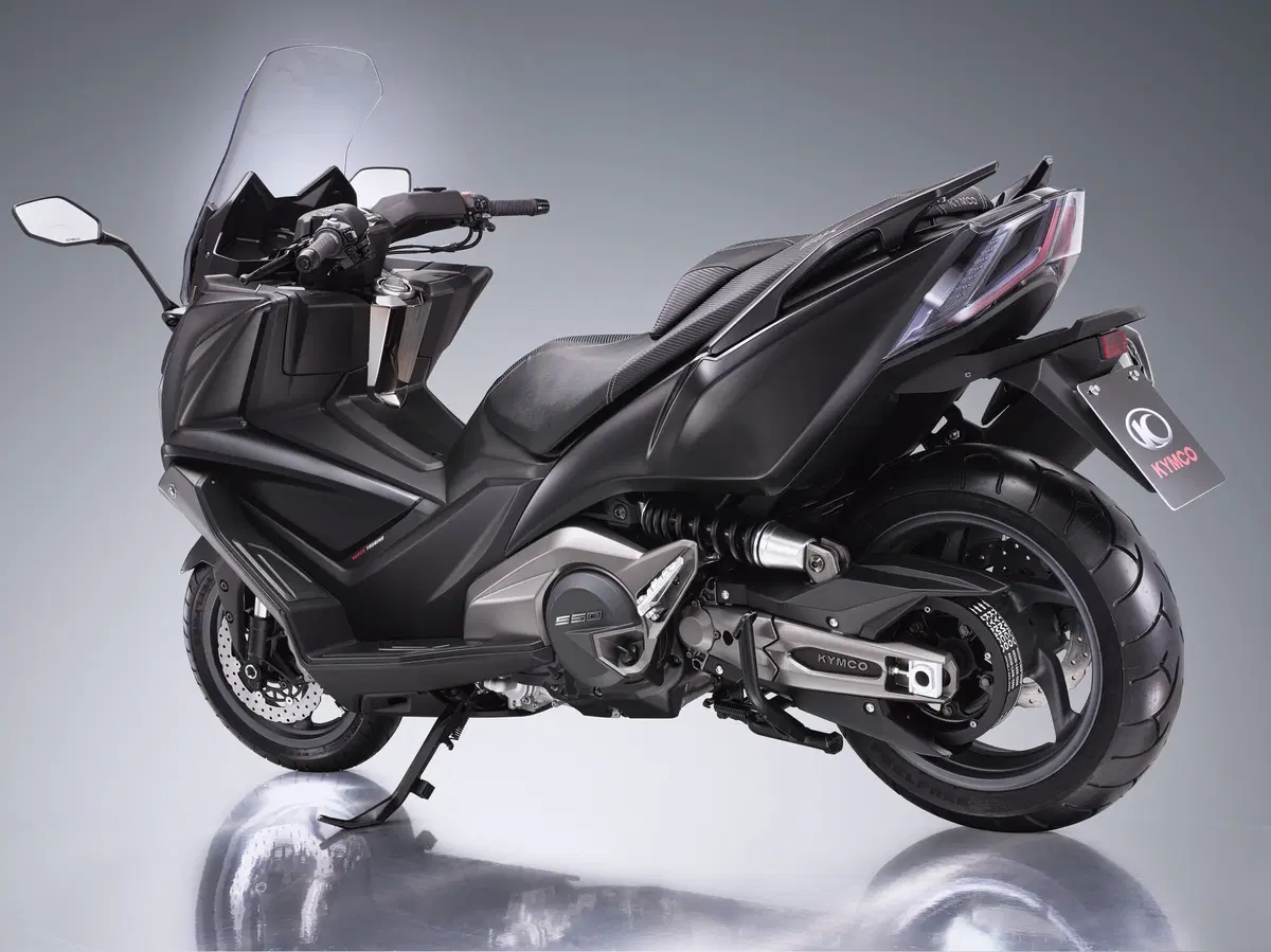 Kymco AK 550 (30)