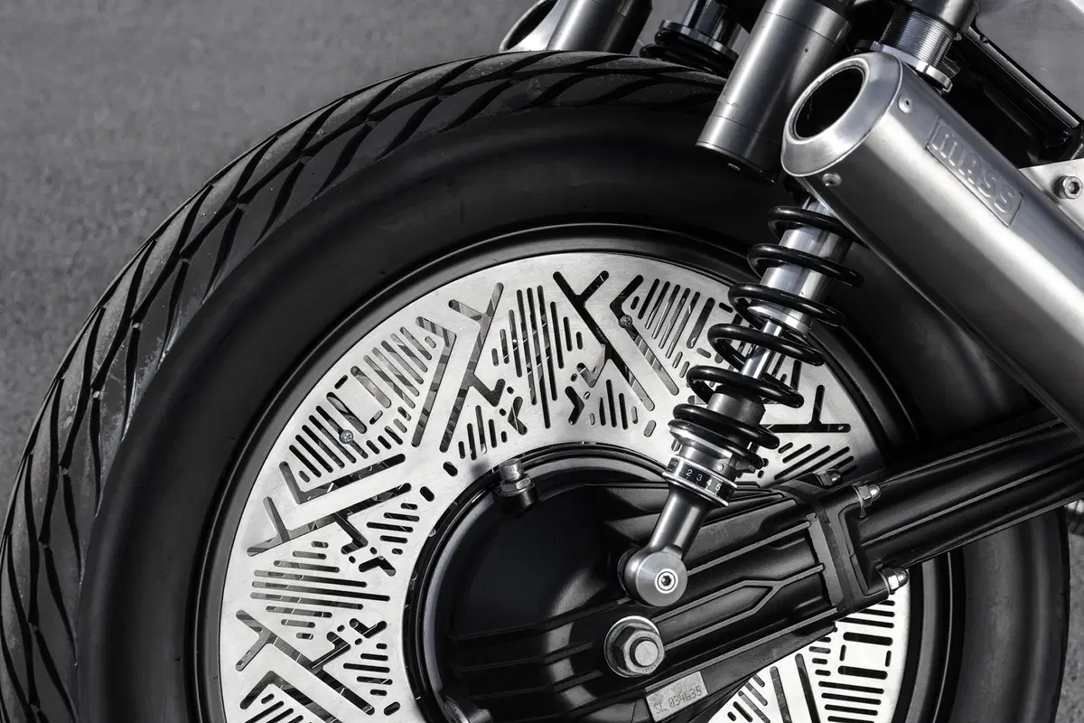Tomoto, la Guzzi special di Tom Dixon e Stefano Venier (5)