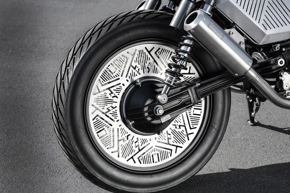 Tomoto, la Guzzi special di Tom Dixon e Stefano Venier (6)