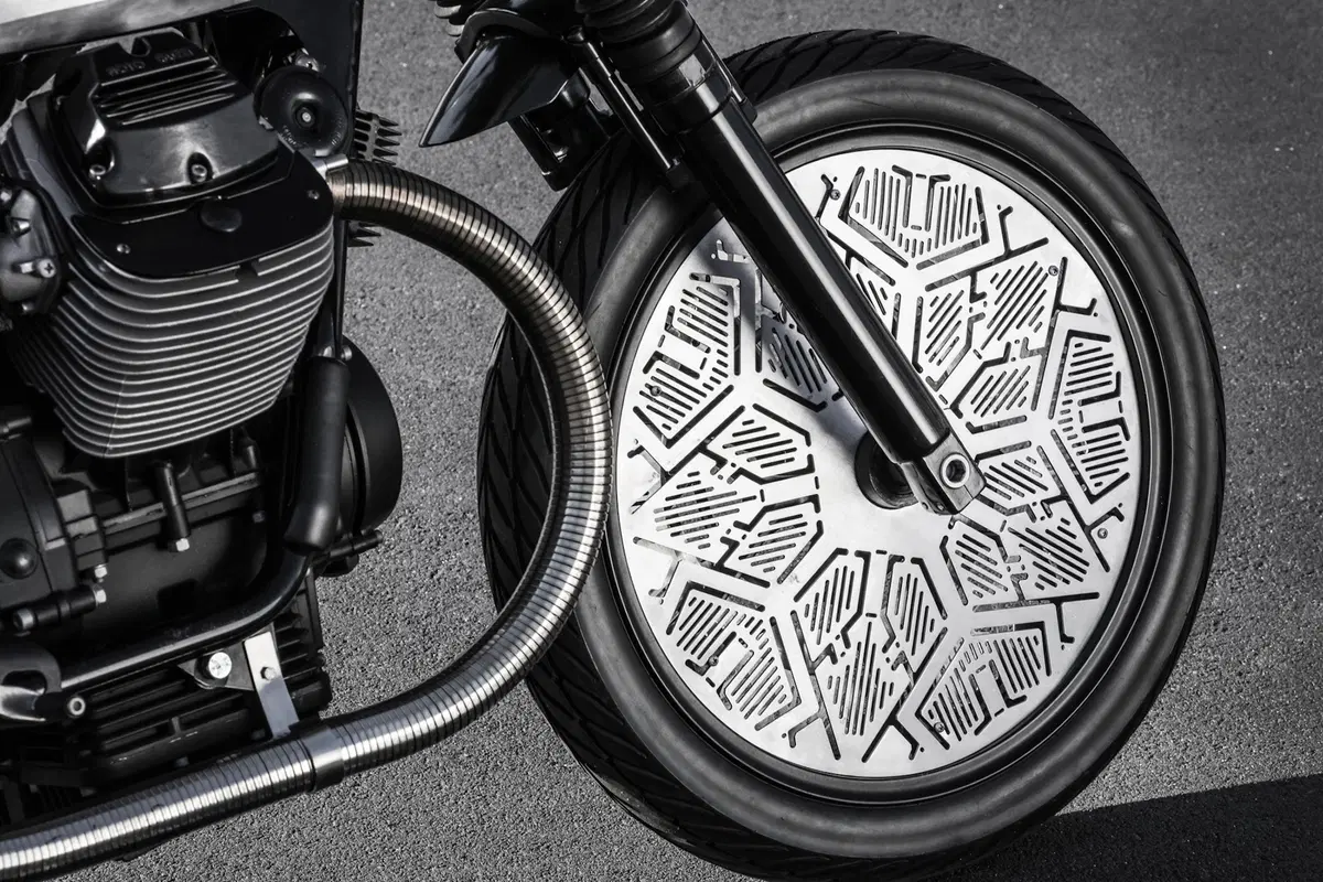 Tomoto, la Guzzi special di Tom Dixon e Stefano Venier (7)