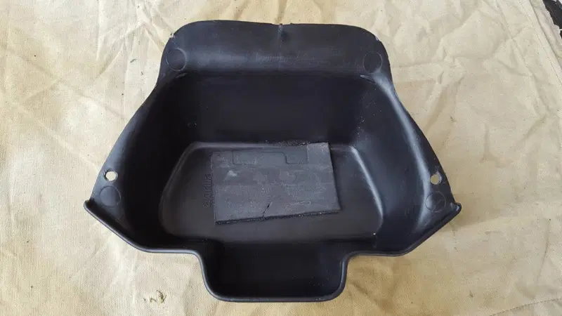Coperchio Batteria Aprilia (4)