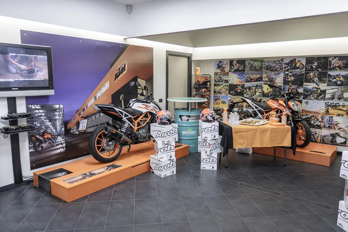 Tester per un giorno sulla KTM Duke 390: la prova delle lettrici!  (8)