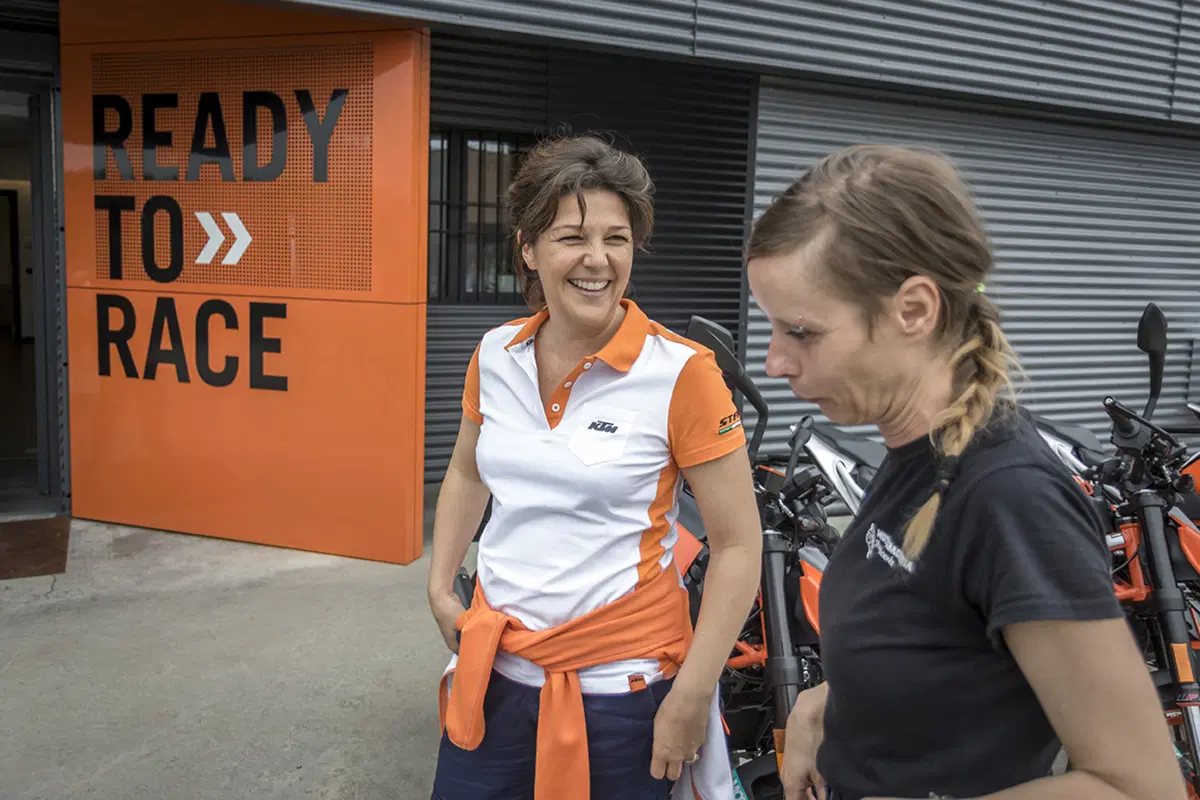 Tester per un giorno sulla KTM Duke 390: la prova delle lettrici!  (27)