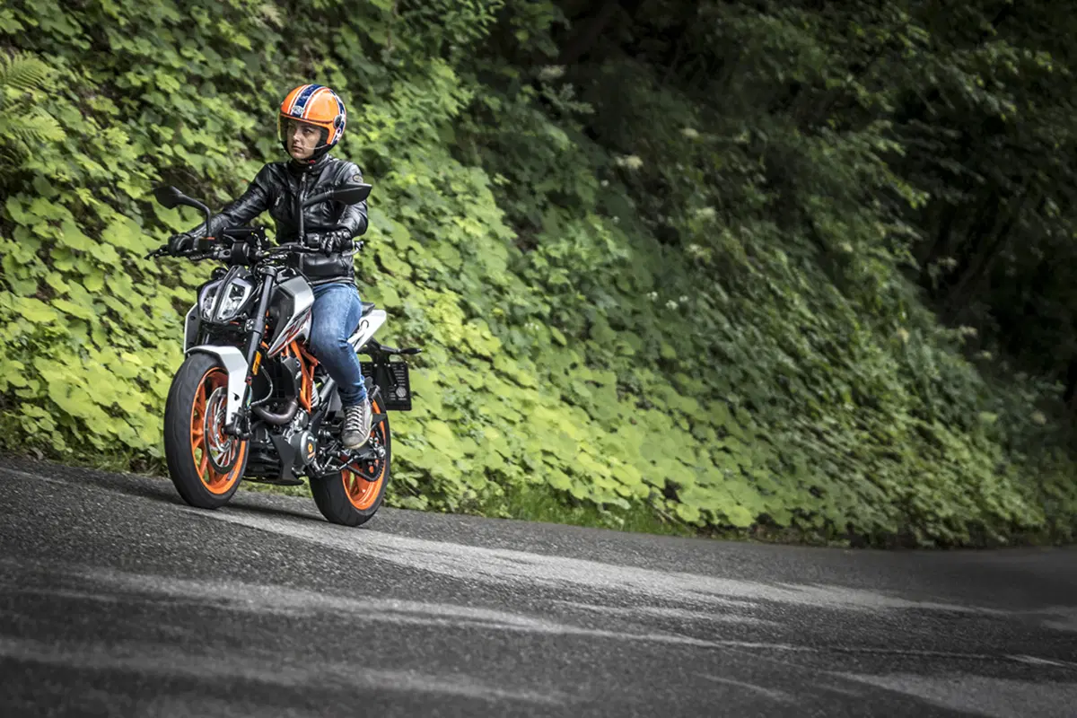 Tester per un giorno sulla KTM Duke 390: la prova delle lettrici!  (50)