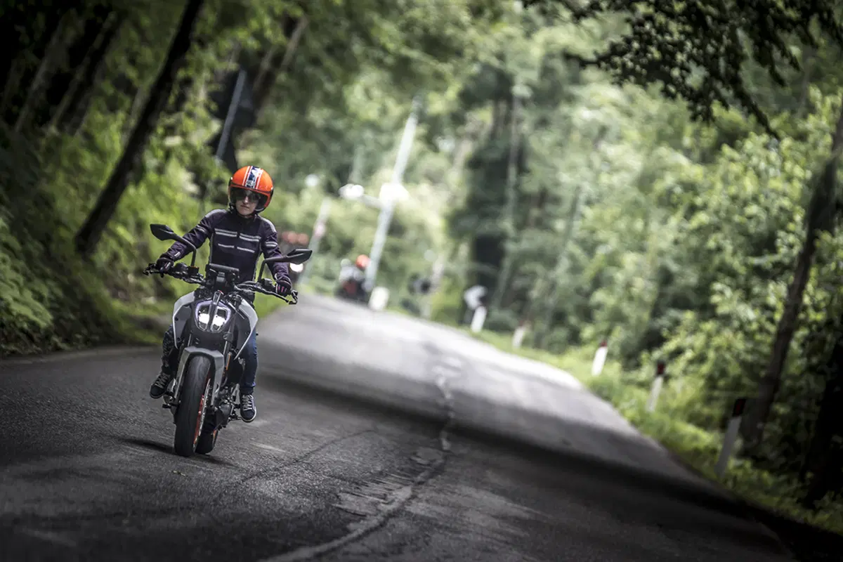 Tester per un giorno sulla KTM Duke 390: la prova delle lettrici!  (54)