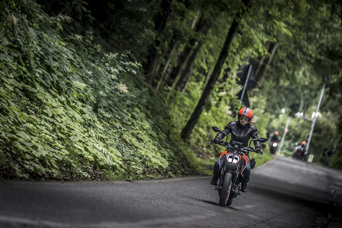 Tester per un giorno sulla KTM Duke 390: la prova delle lettrici!  (57)