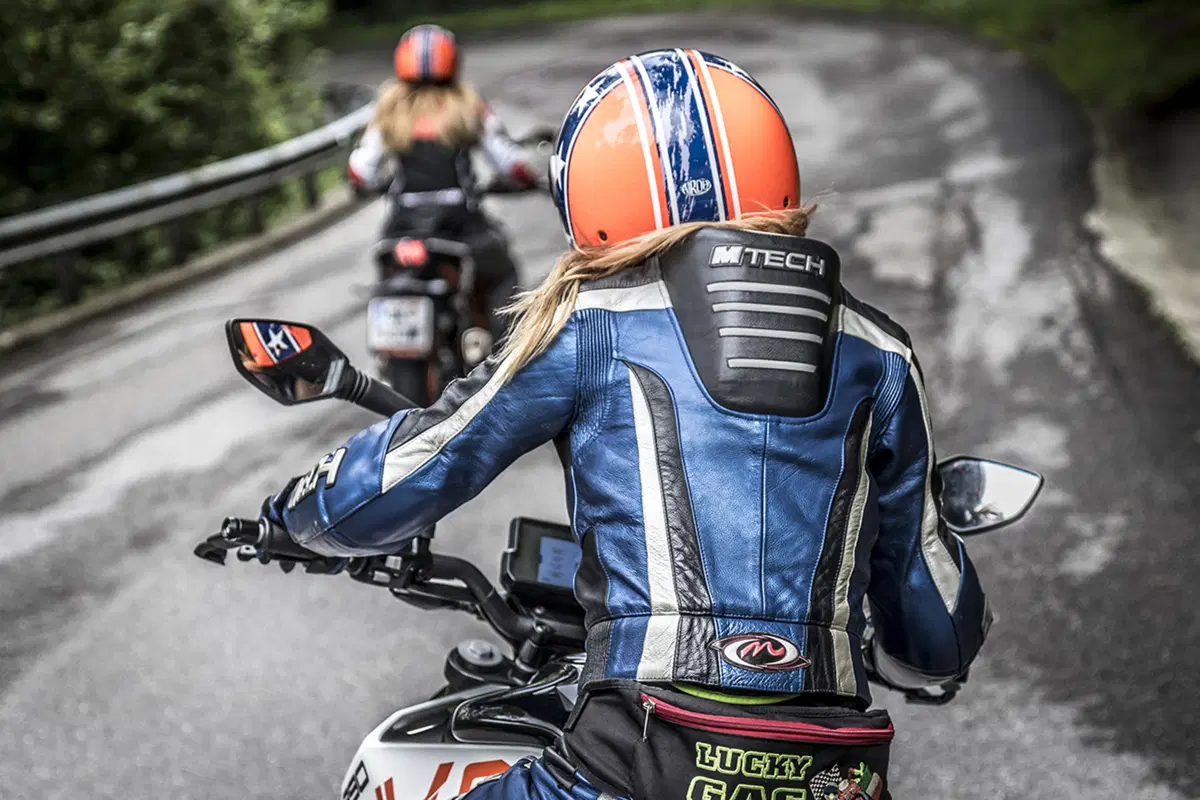 Tester per un giorno sulla KTM Duke 390: la prova delle lettrici!  (65)