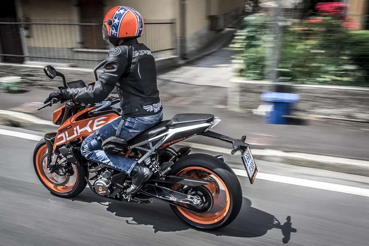 Tester per un giorno sulla KTM Duke 390: la prova delle lettrici!  (70)