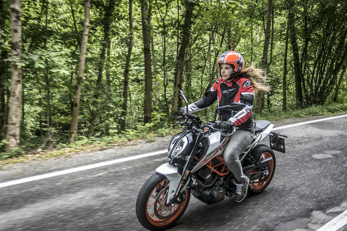 Tester per un giorno sulla KTM Duke 390: la prova delle lettrici!  (71)