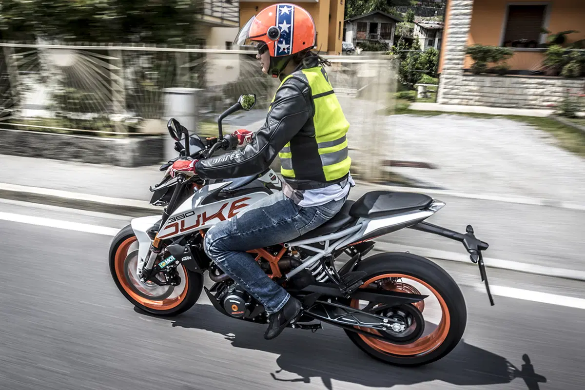 Tester per un giorno sulla KTM Duke 390: la prova delle lettrici!  (78)